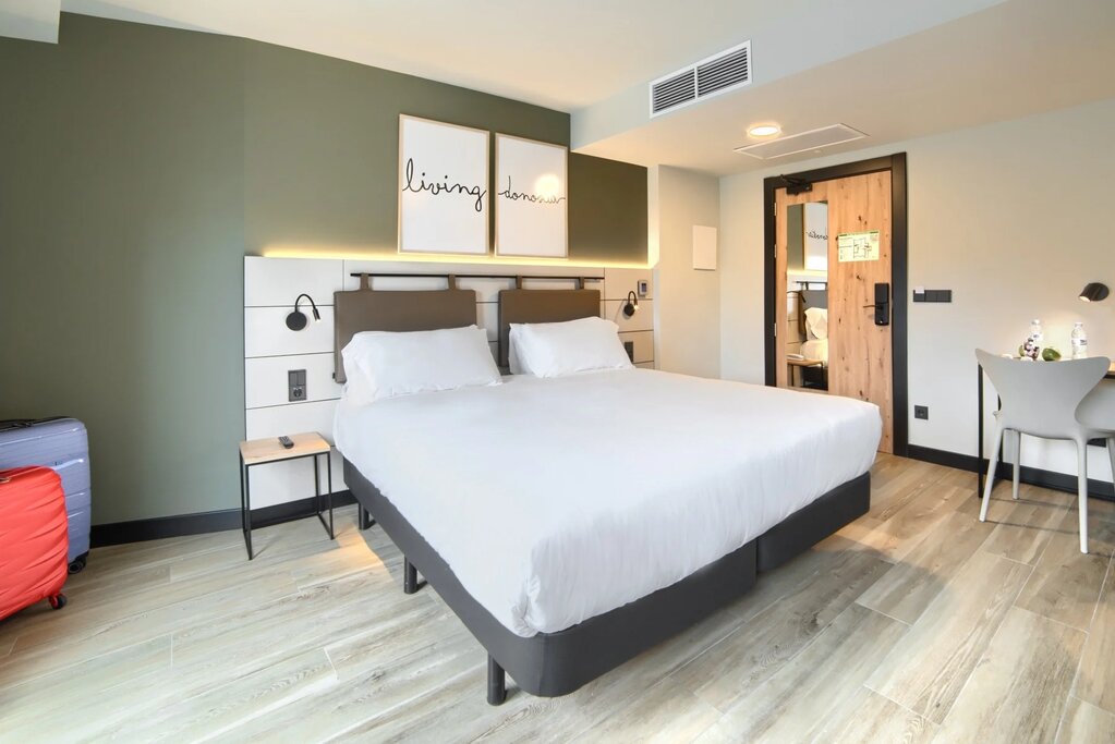 Hotel1084