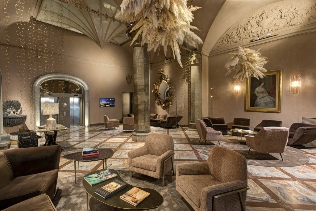 Hotel8