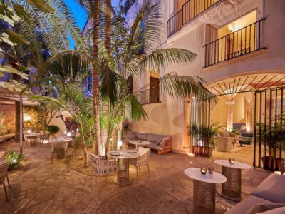 Hotel889