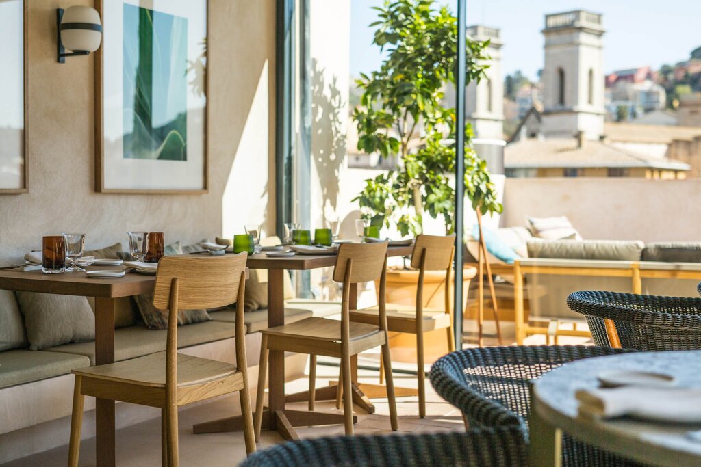 Hotel980