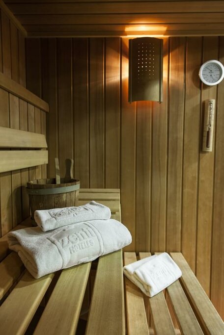 Hotel858