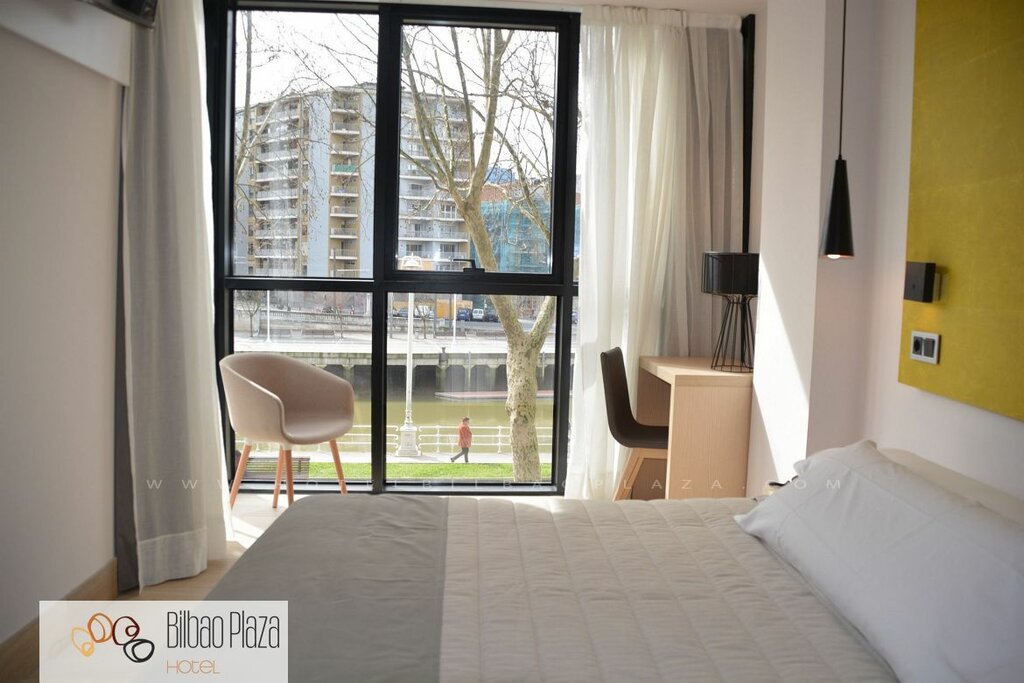 Hotel921