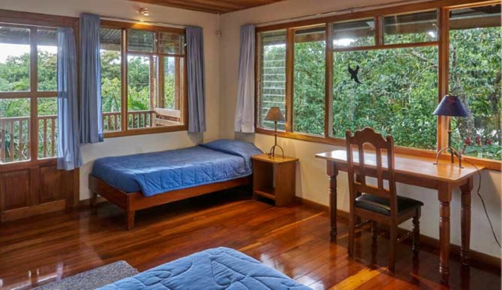 Hotel184