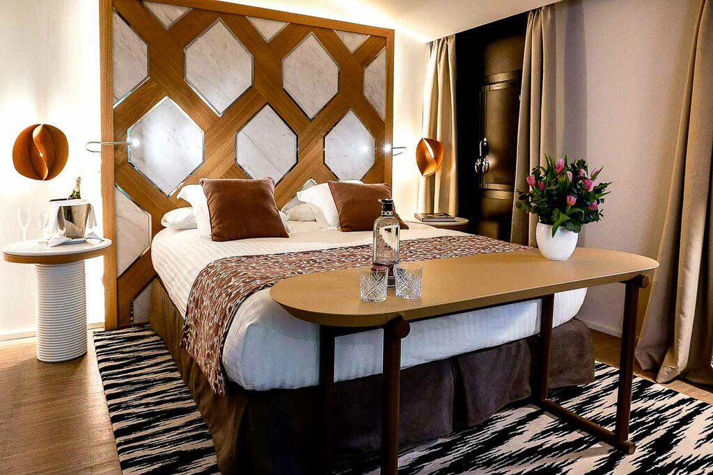 Hotel845