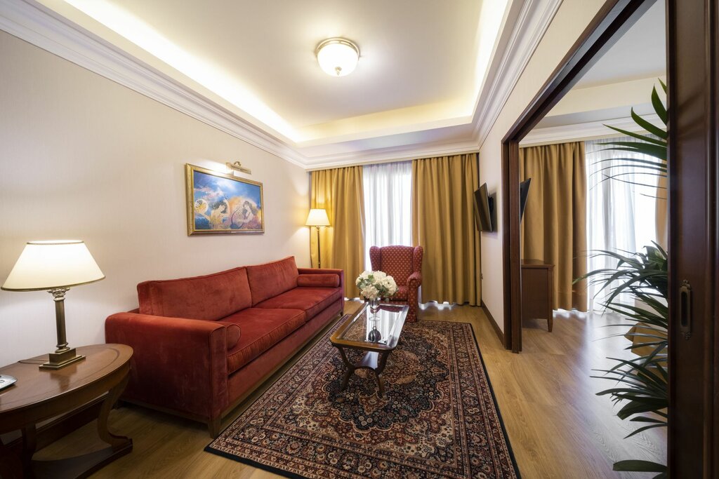 Hotel495