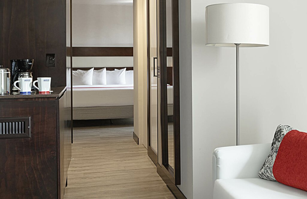 Hotel253