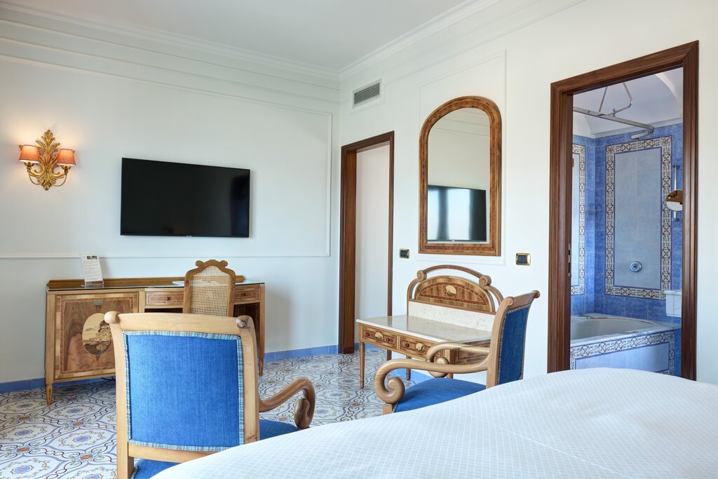 Hotel16