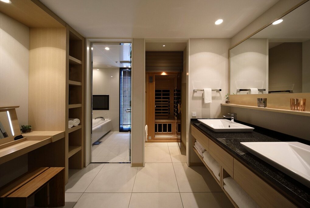 Hotel111