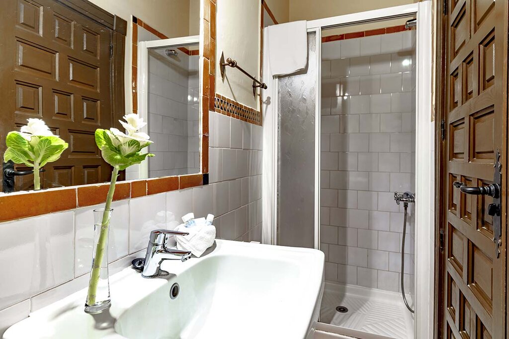 Hotel770
