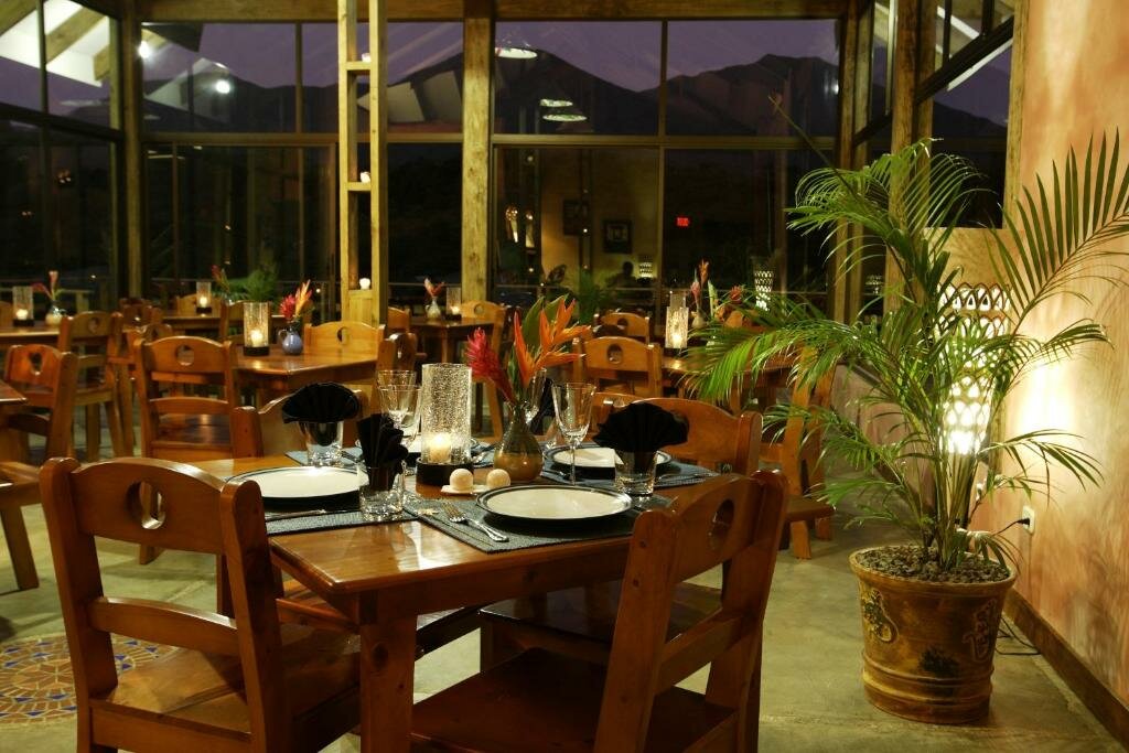 Hotel254