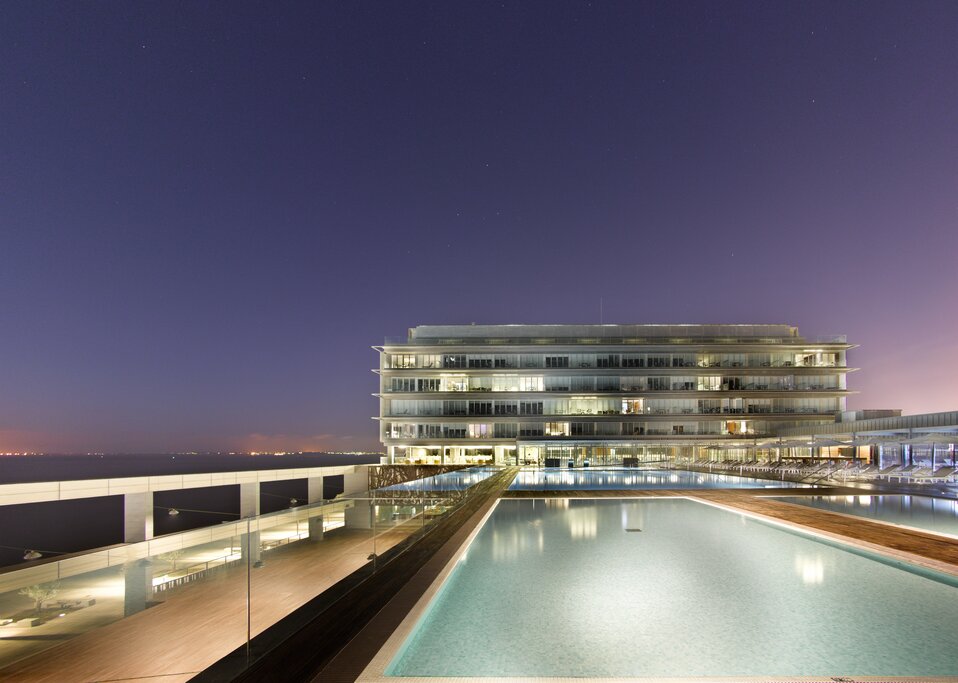 Hotel745