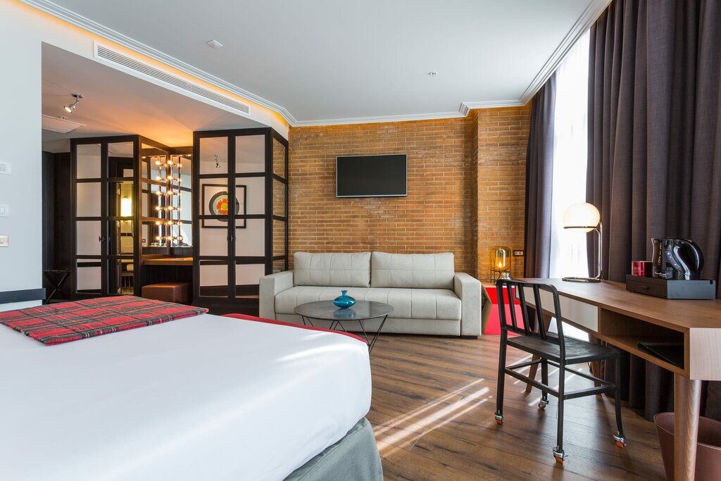 Hotel663