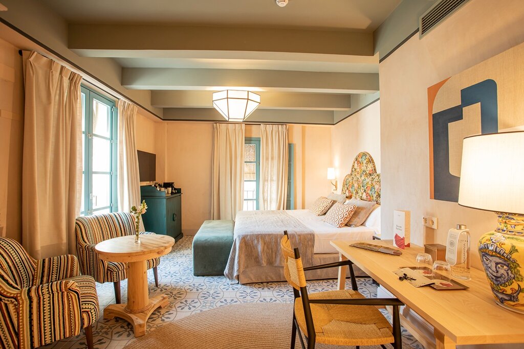 Hotel765