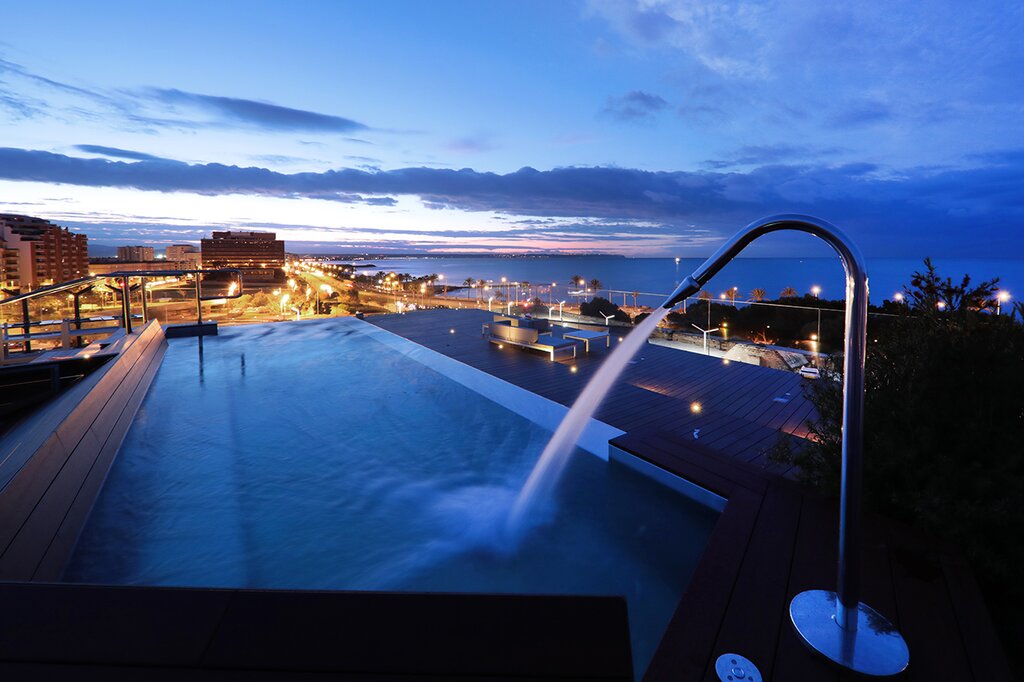Hotel984