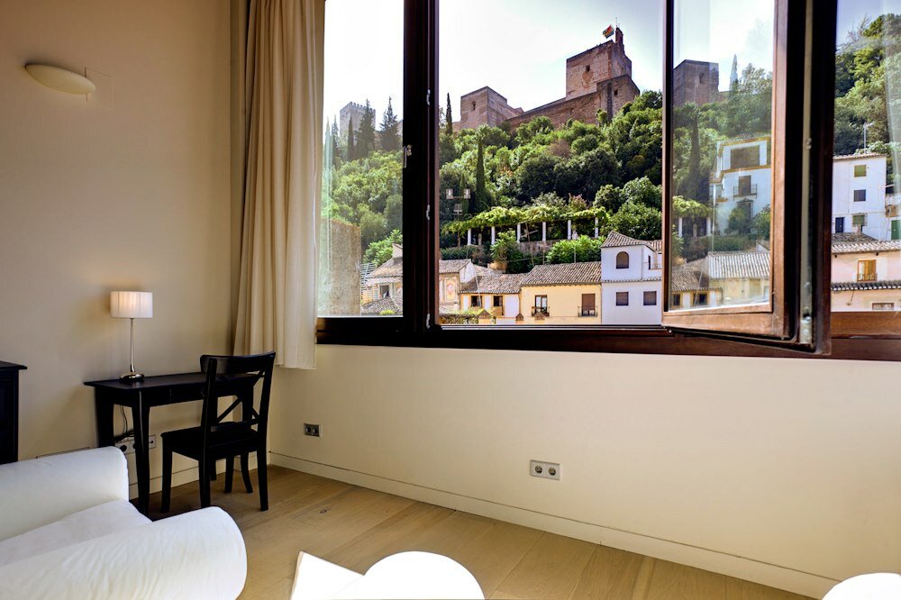 Hotel943