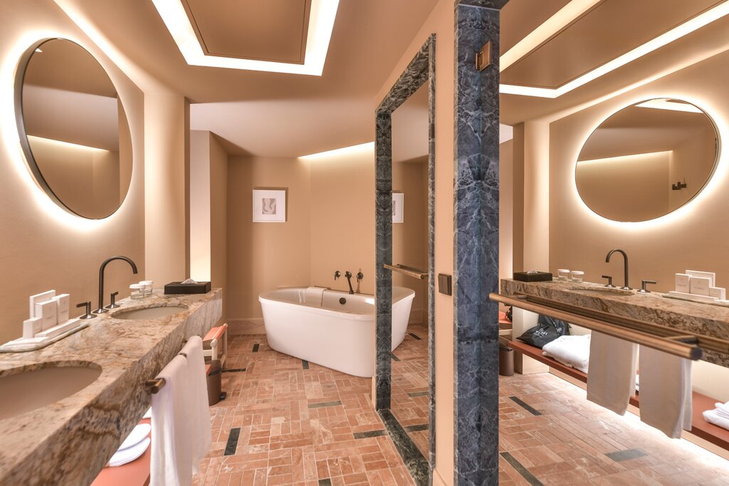 Hotel956