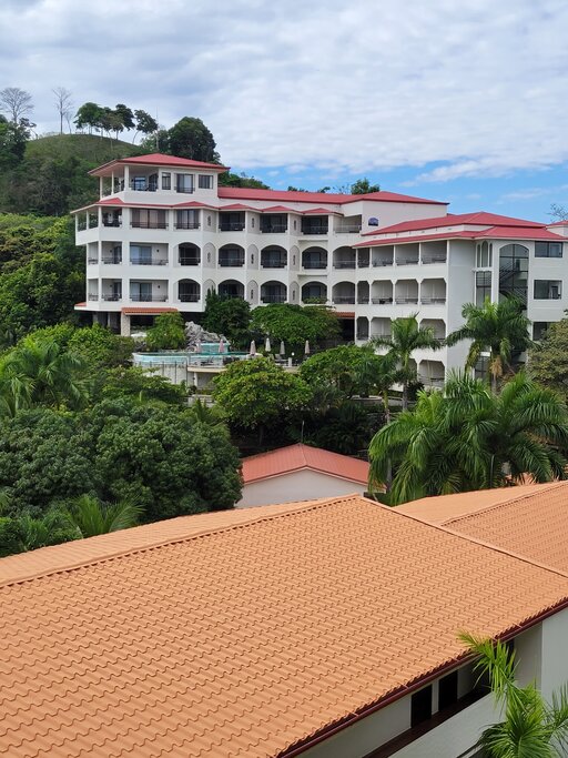 Hotel171