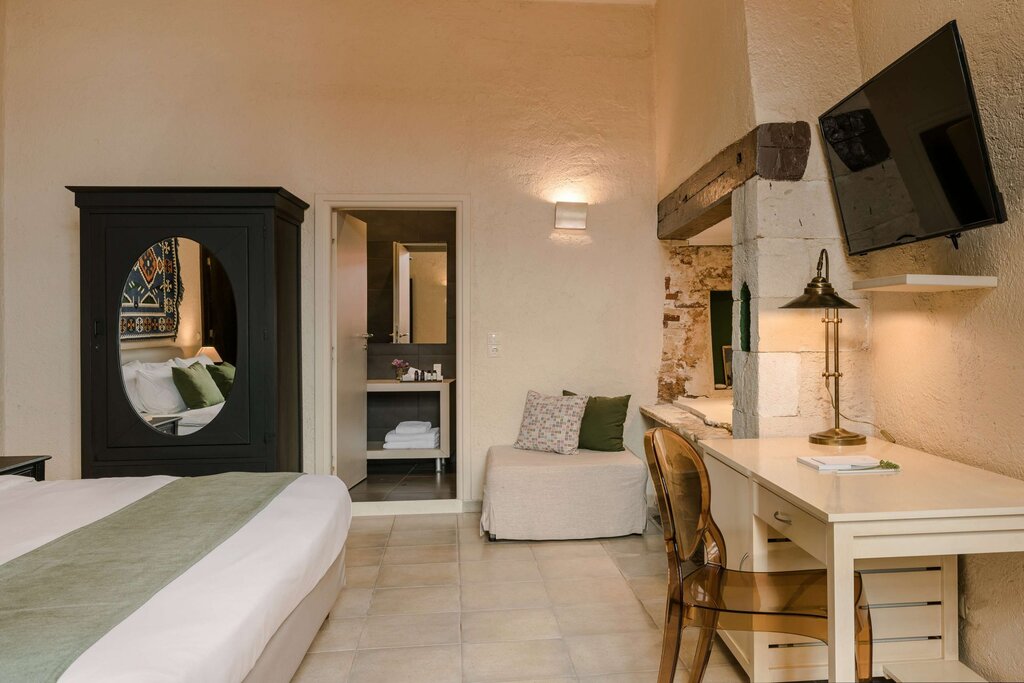 Hotel483