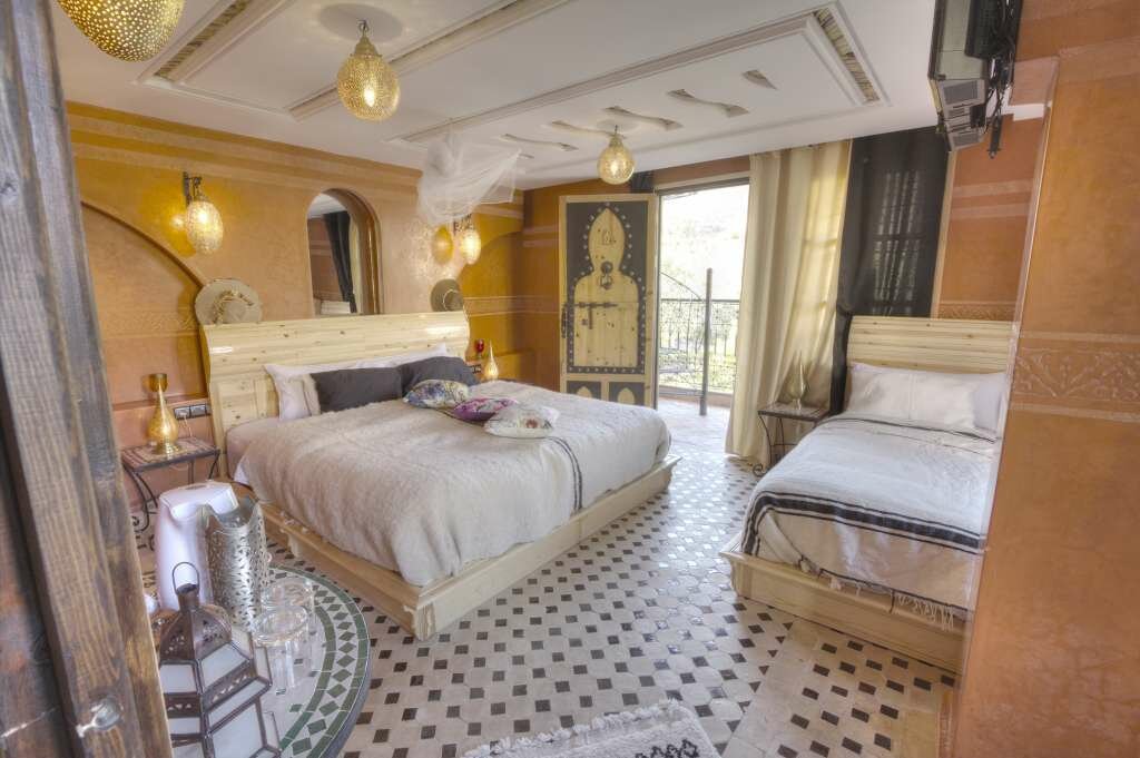 Hotel64