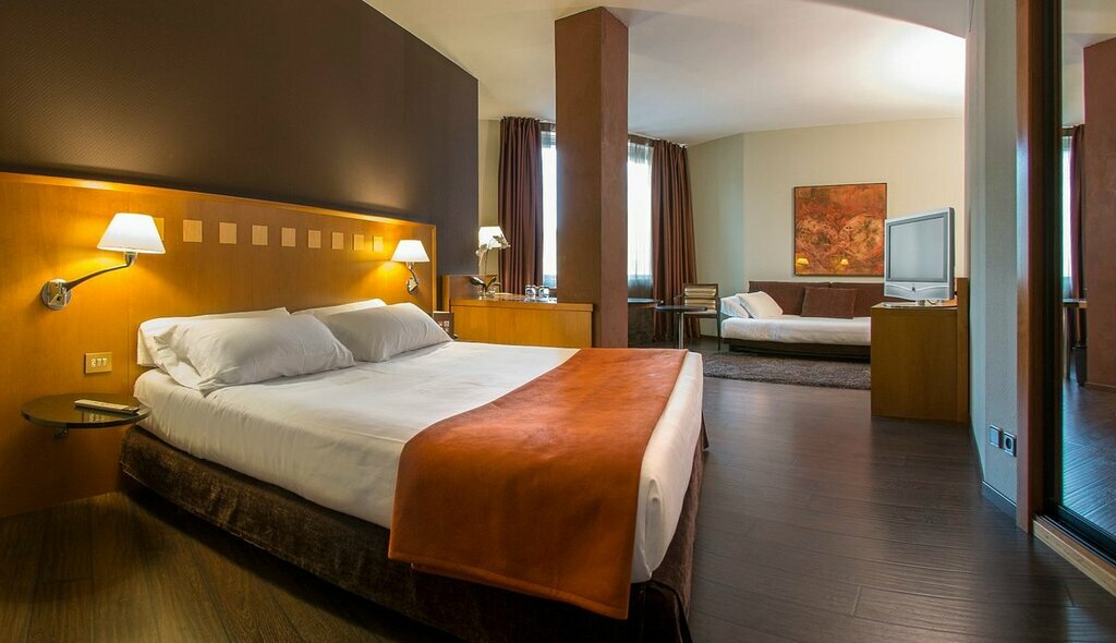 Hotel761