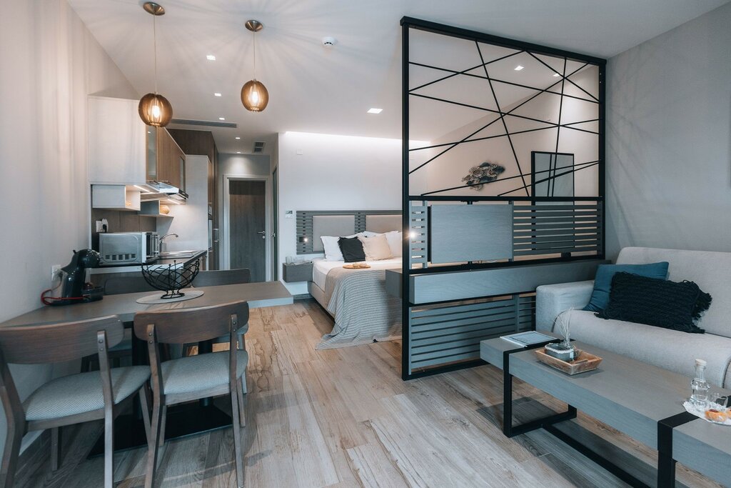 Hotel632
