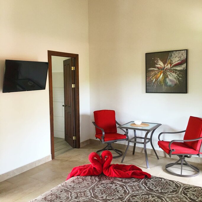 Hotel323