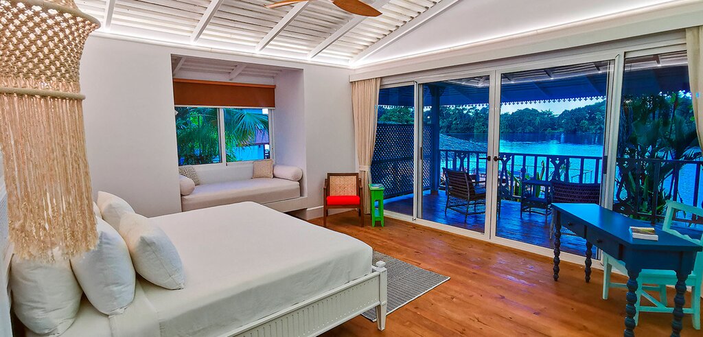 Hotel221
