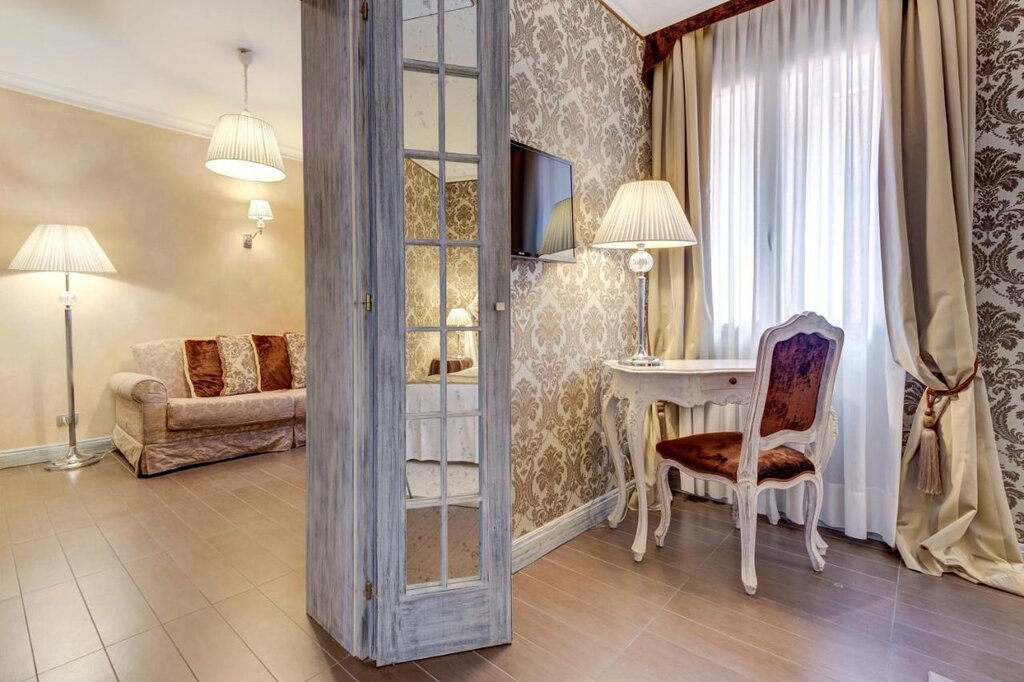 Hotel7