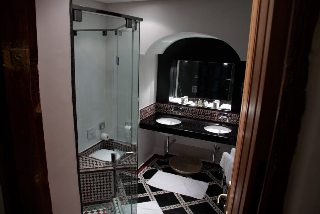 Hotel75
