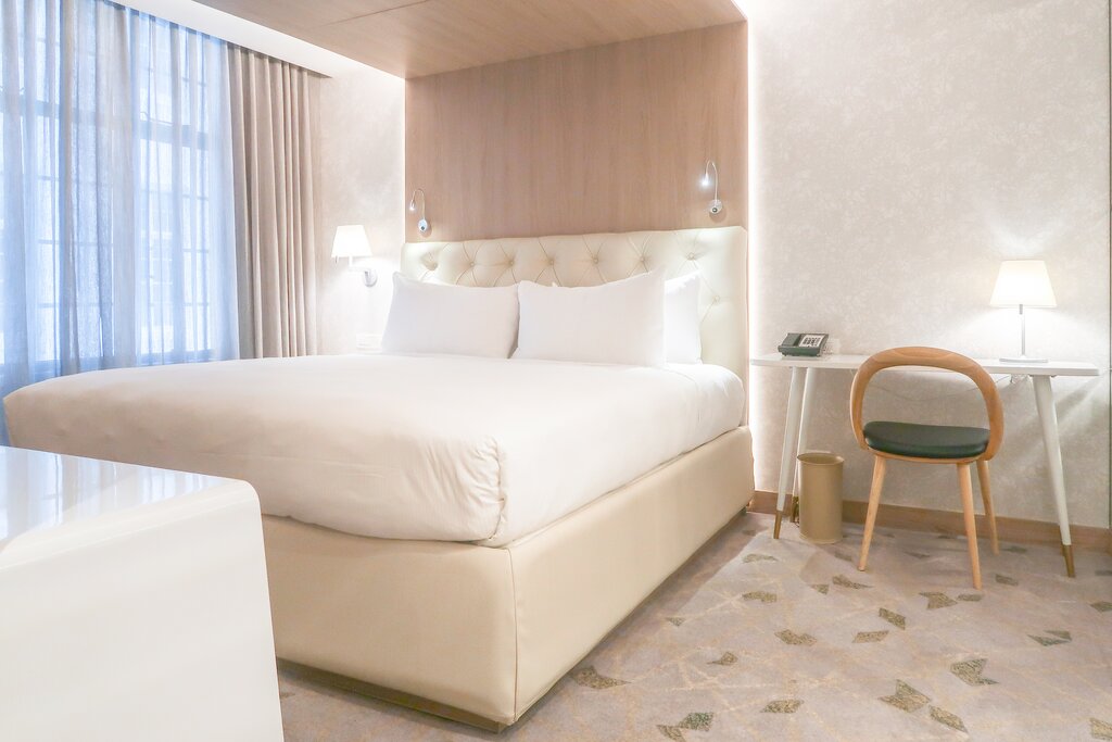 Hotel185