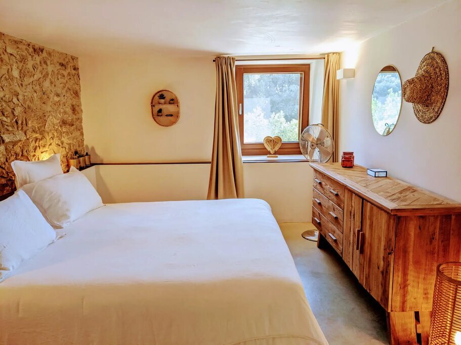 Hotel1083