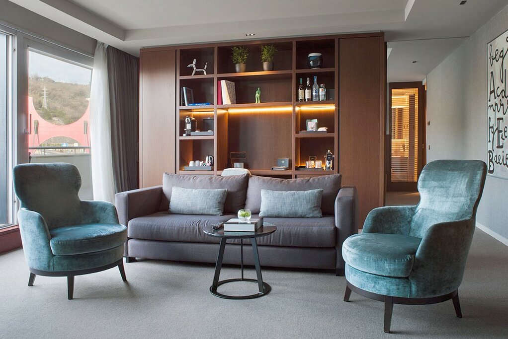 Hotel963