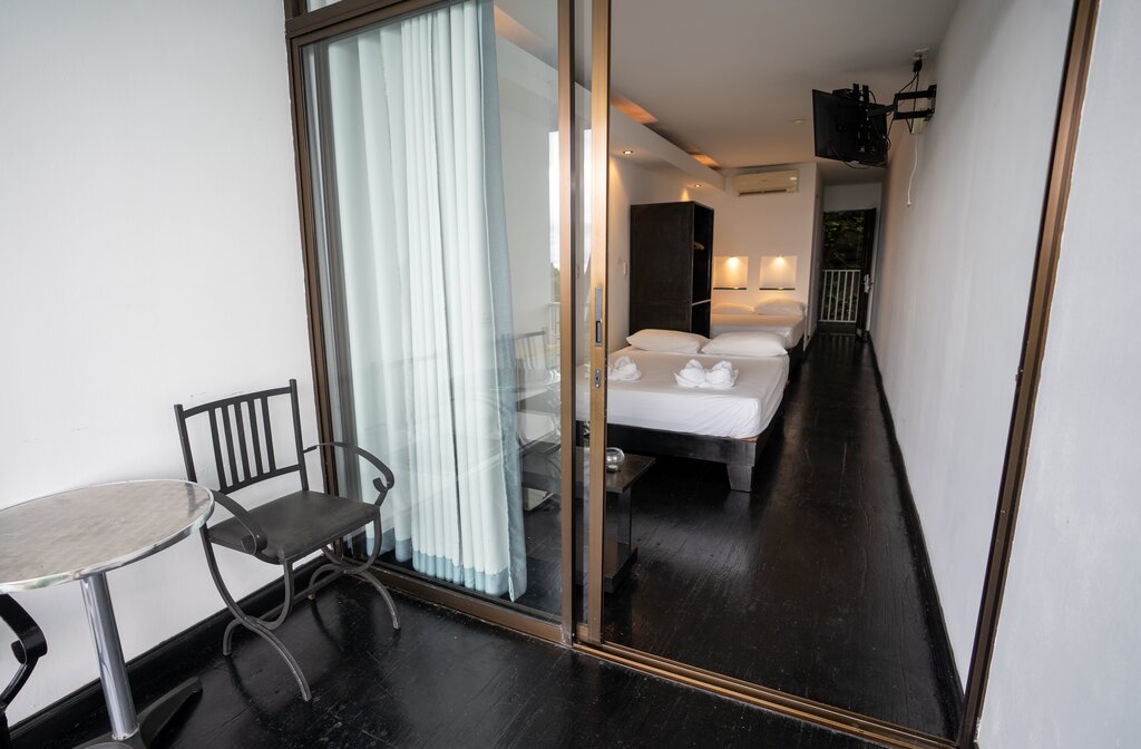Hotel293