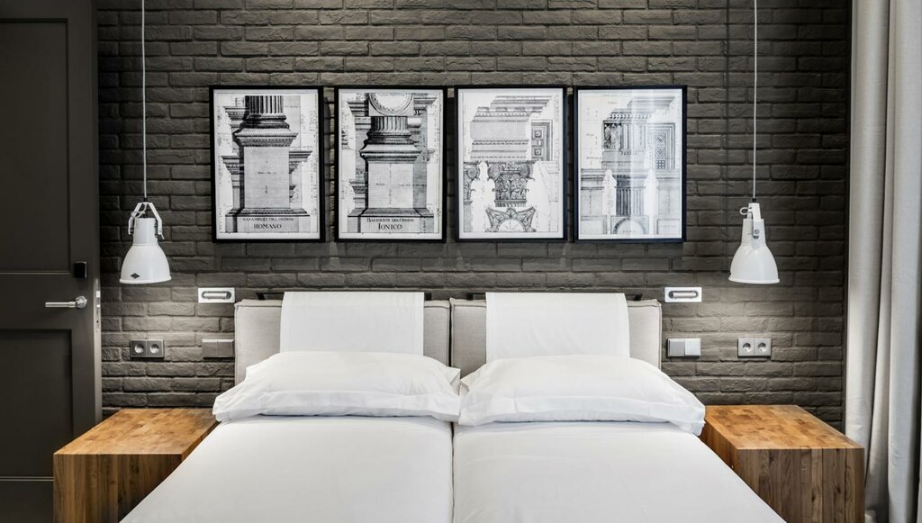 Hotel677