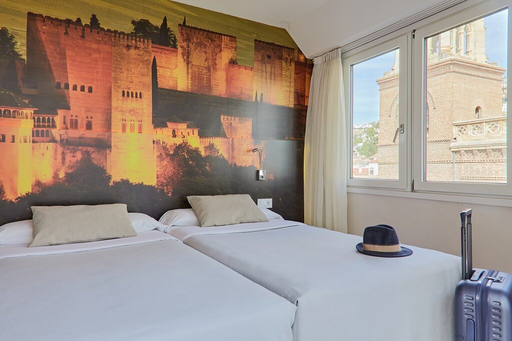 Hotel803