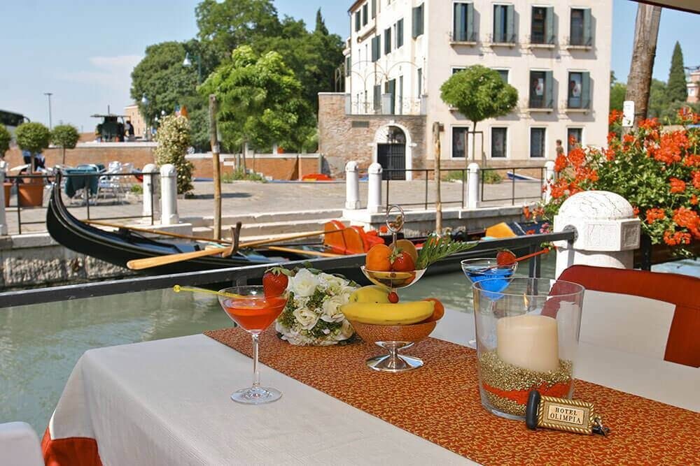 Hotel6