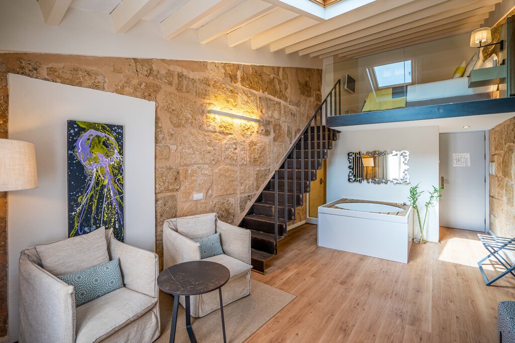 Hotel857