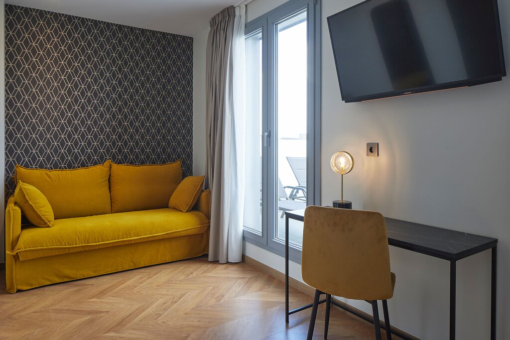 Hotel739