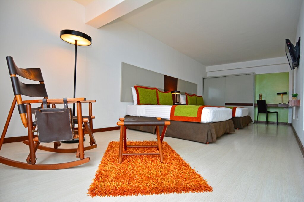 Hotel263