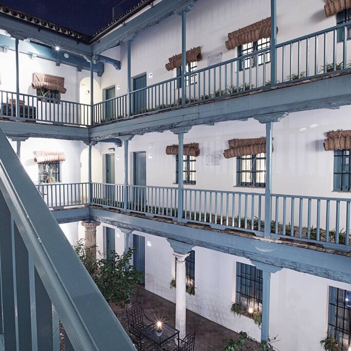 Hotel765