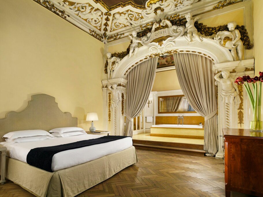 Hotel43
