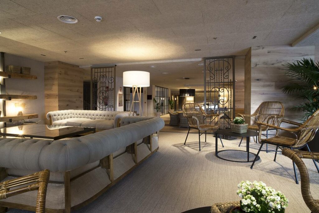 Hotel783