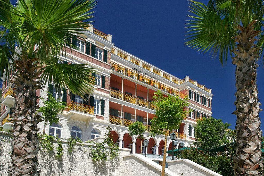 Hotel1325
