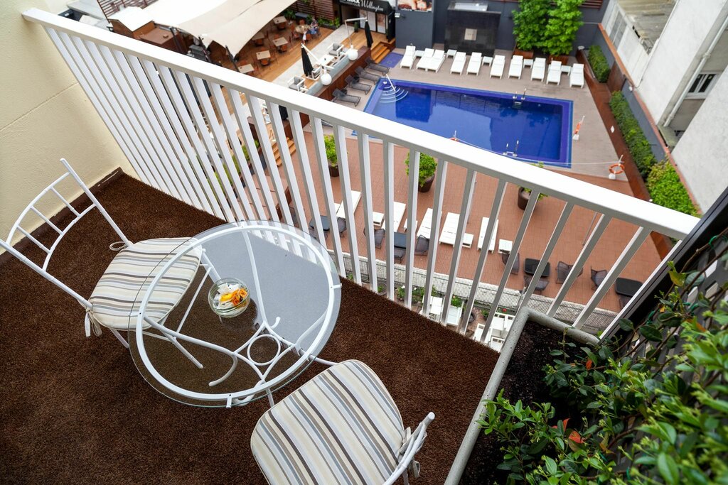 Hotel942