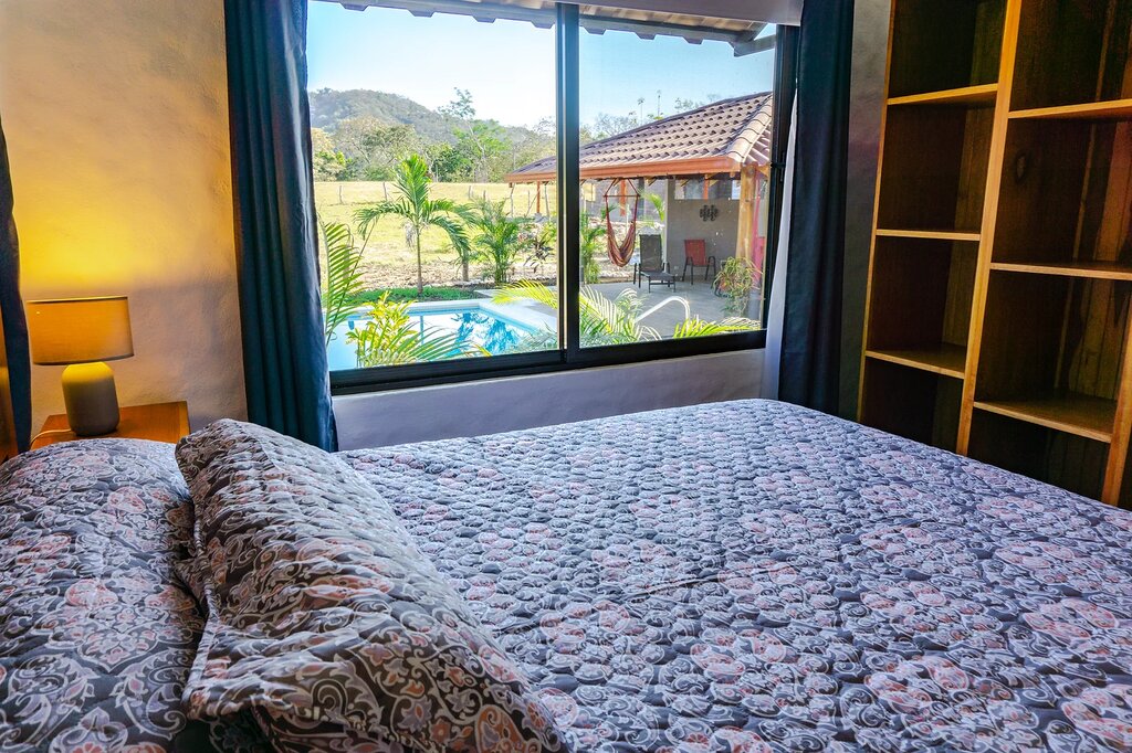 Hotel323