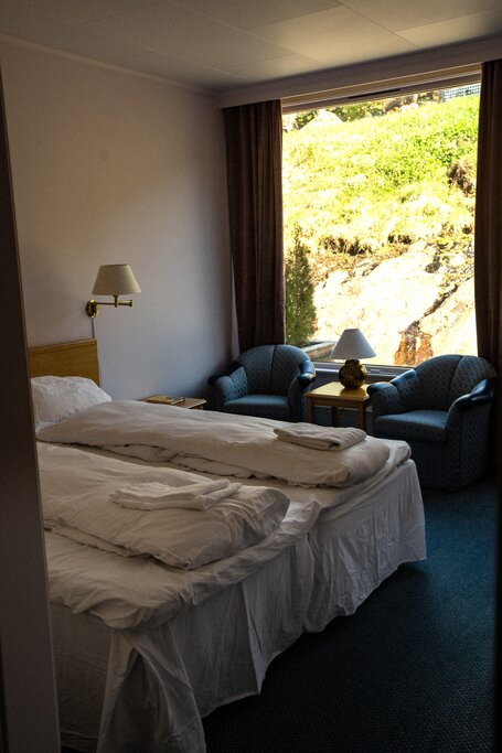 Hotel382