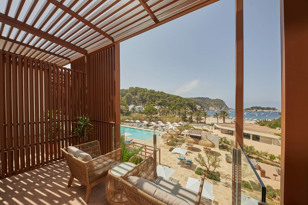 Hotel989