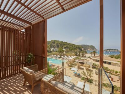 Hotel989