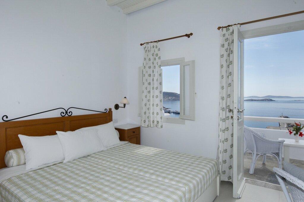 Hotel499