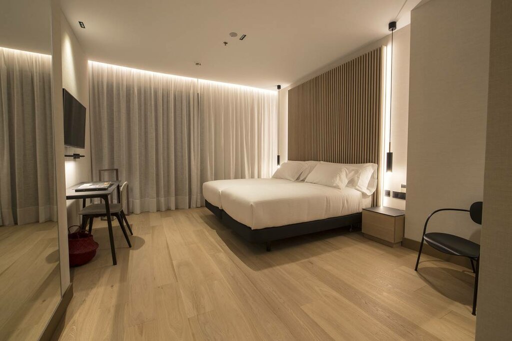 Hotel896